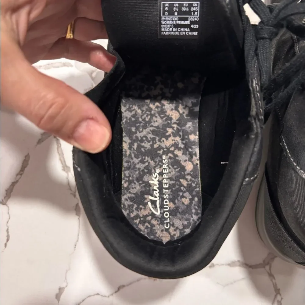 Clarks | Women's Breeze Glide Lace-Up Zip Cloudsteppers Sneakers Black Size 8.5